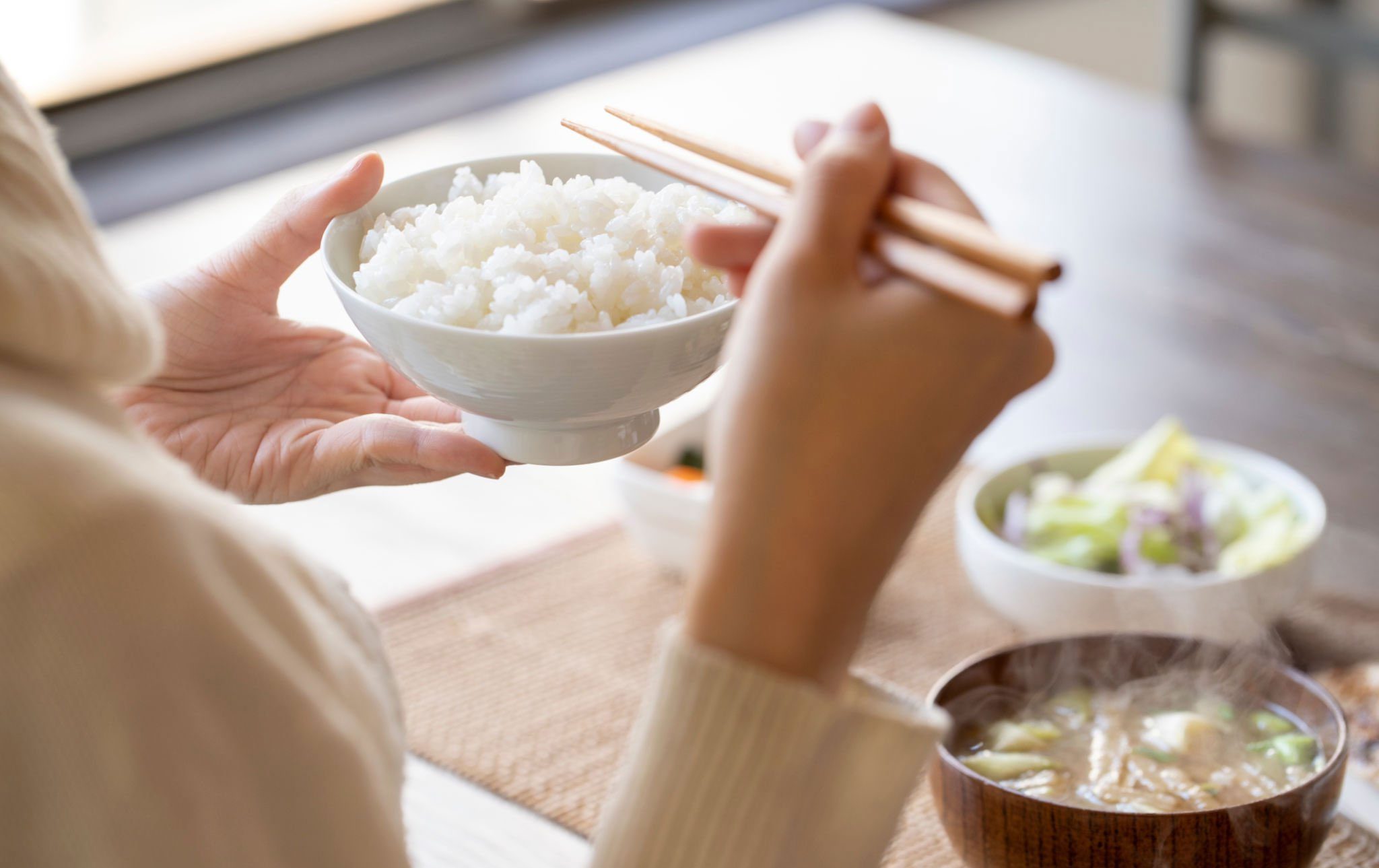 혼밥의 시대에서 혼삶의 시대로: 혼자여도 괜찮은, 혼자라서 더 좋은 삶의 방식